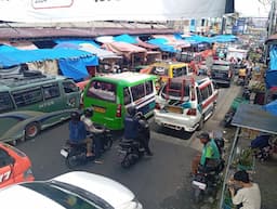 berstatus_menuju_pemulihan_bagaimana_nasib_pedagang_eks_gedung_iv_pasar_horas_kedepan