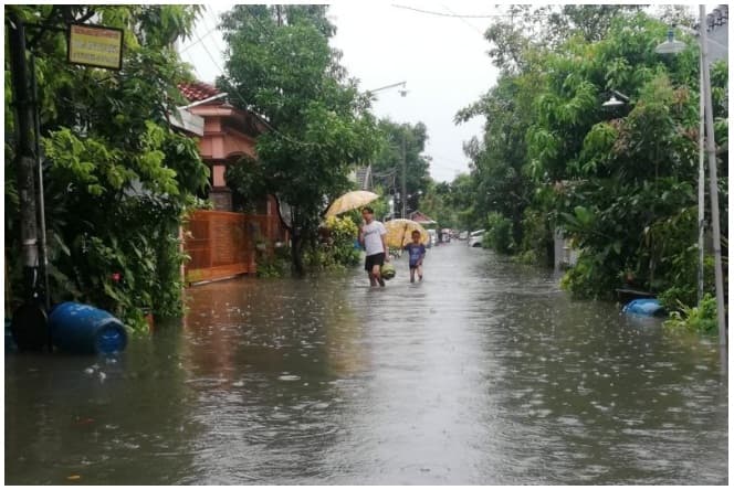 kota_semarang_dikepung_banjir