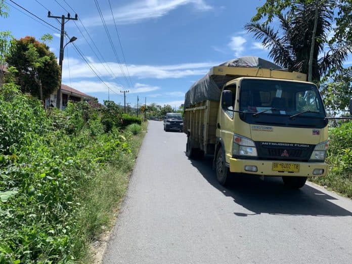 jalan_besar_sidamanik_akan_diperlebar