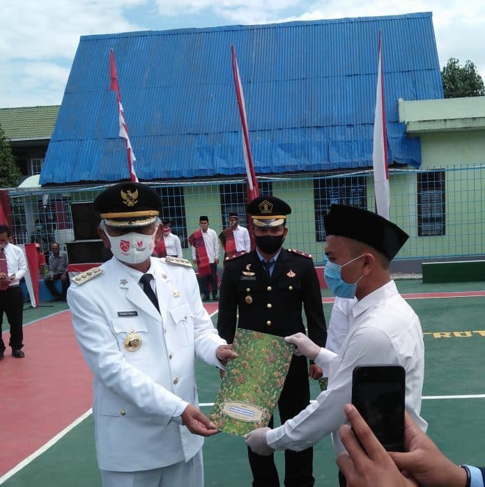 195_napi_dapat_remisi_di_toba