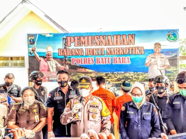 1_kg_sabu_dan_777_gram_ganja_dimusnahkan