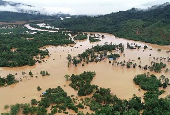 3121_warga_mengungsi_akibat_banjir_konawe