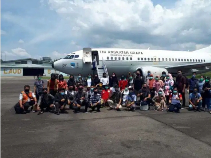 38_relawan_sumut_dikirim_ke_rs_wisma_atlet