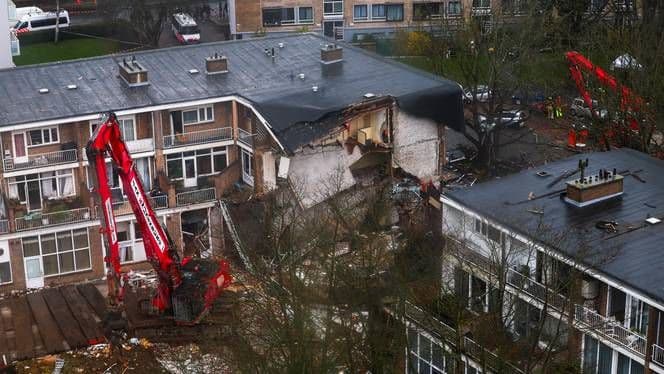 apartemen_di_den_haag_runtuh_6_orang_tewas