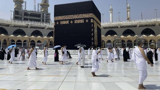 arab_saudi_izinkan_indonesia_umroh