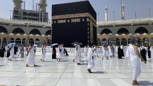 arab_saudi_izinkan_indonesia_umroh