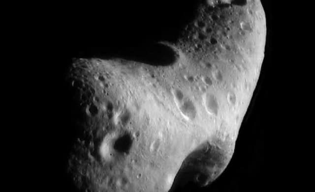 asteroid_yang_mengorbit_bumi_mulai_menjauh