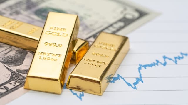 awal_pekan_harga_emas_stagnan