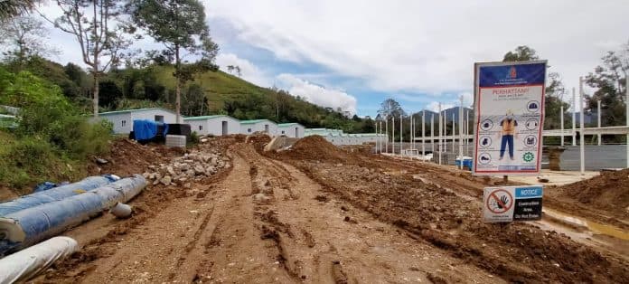 bangunan_mess_pt_dpm_dikerjakan_tanpa_imb