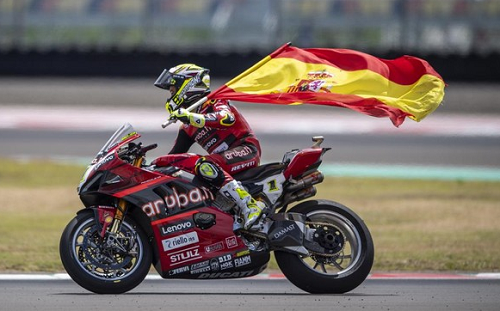 bautista_juara_race_1_wsbk_belanda