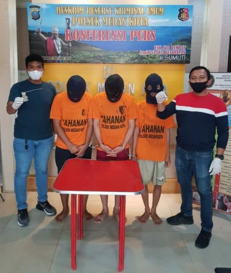 belum_sempat_pesta_sabu_tiga_pemuda_diciduk