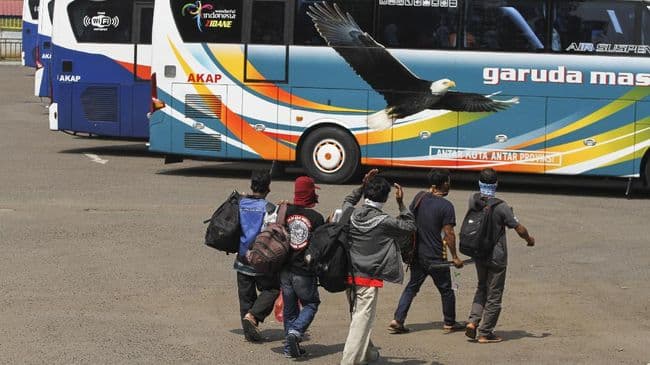 berani_mudik_denda_rp_100_juta_menunggu