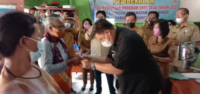 bupati_samosir_monitoring_penyaluran_blt_dd