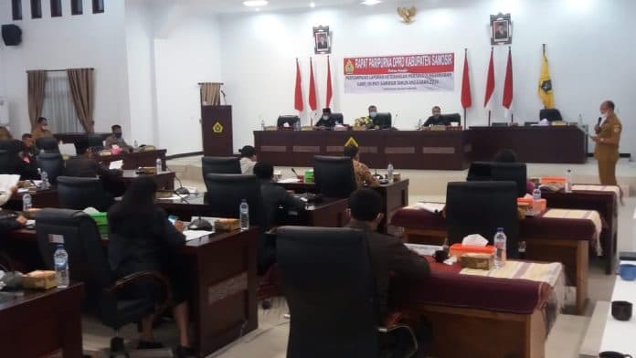 bupati_samosir_sampaikan_lkpj_2019