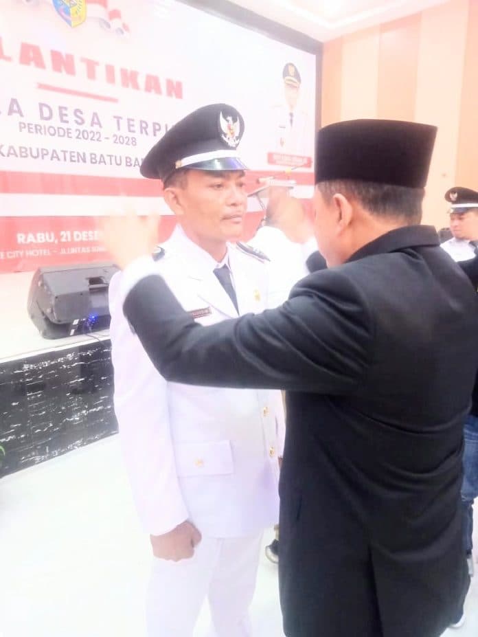 bupati_zahir_lantik_34_kades_di_batu_bara