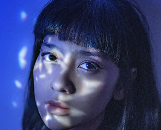 charita_utami_debut_solo_lewat_lagu_toreh