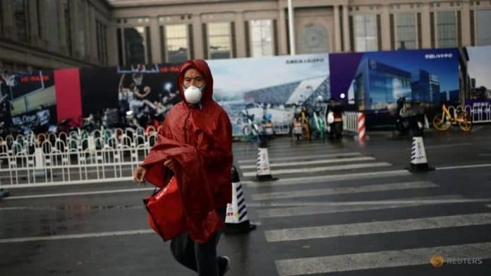 china_melaporkan_32_kasus_baru_covid_19