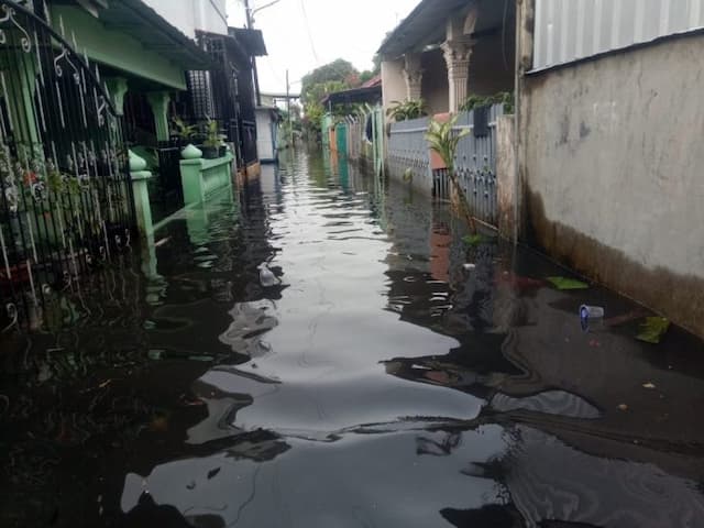 diguyur_hujan_medan_deli_terendam_banjir