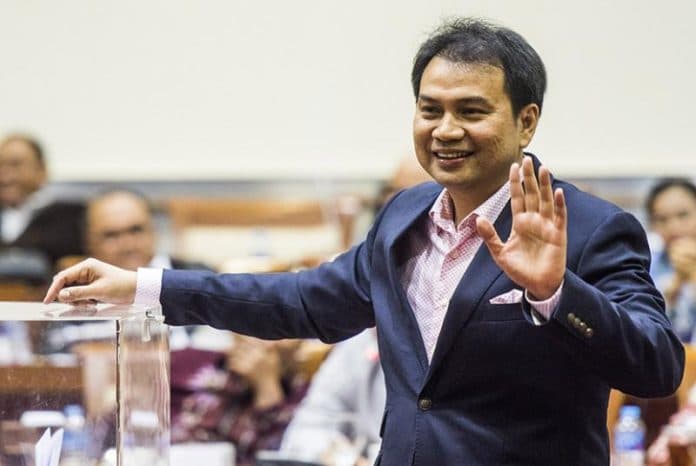 dpr_draf_final_uu_cipta_kerja_812_halaman