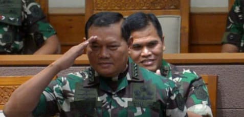 dpr_sahkan_yudo_margono_panglima_tni