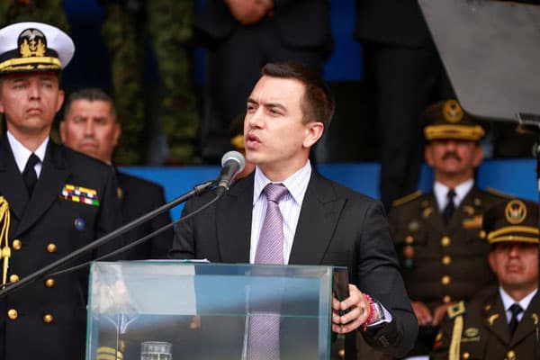 ekuador_persona_non_grata_dubes_meksiko