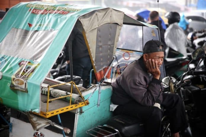 fokus_lensa_becak_ku_adalah_rumah_ku