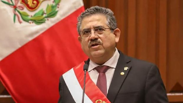 gawat_presiden_baru_peru_dituntut_mundur