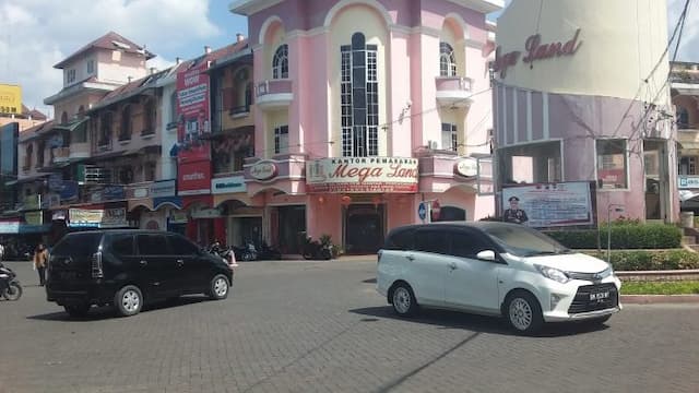 gelapkan_mobil_rental_diringkus_tim_resmob