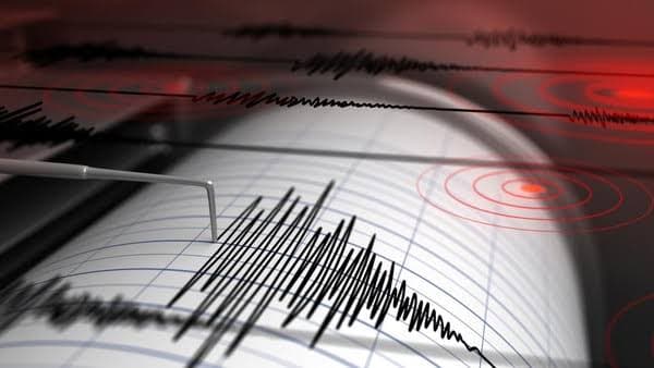 gempa_42_magnitudo_guncang_pulau_nias