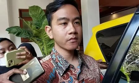 gibran_dianggap_sudah_keluar_dari_pdip