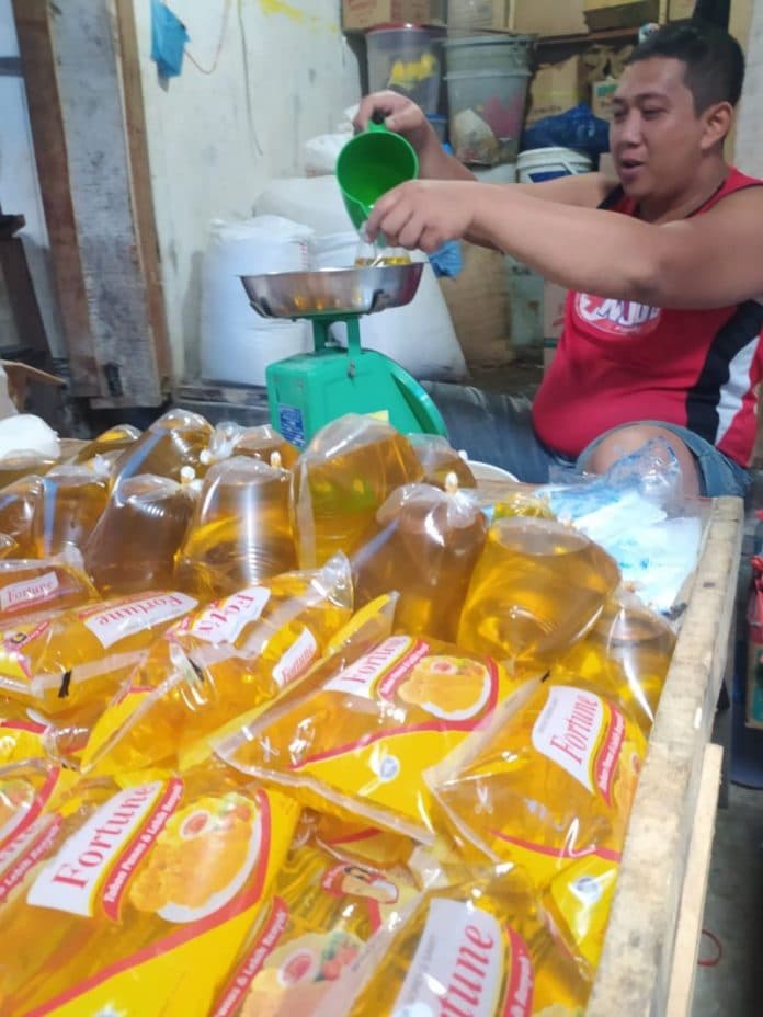 harga_minyak_goreng_mulai_turun_di_siantar