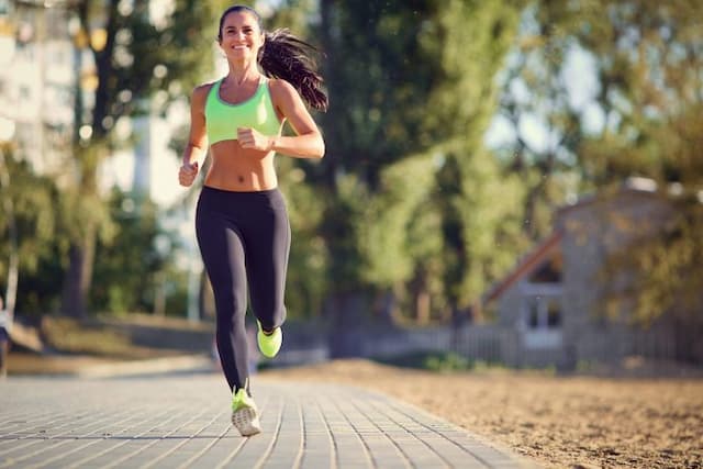 ini_7_tips_menjaga_berat_badan_saat_lebaran