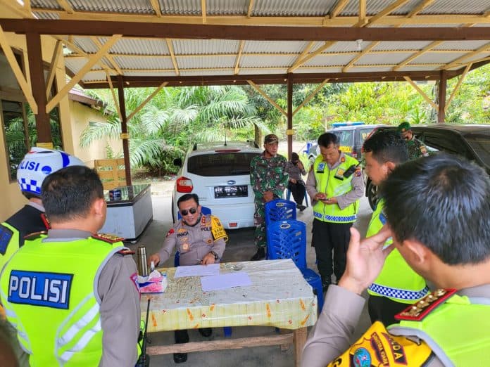 kapolda_sumut_tinjau_jalinsum_labuhan_batu