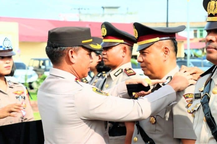 kapolres_batu_bara_sertijabkan_4_perwira