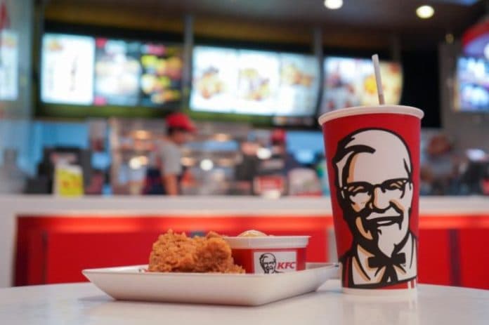 kfc_rumahkan_4988_karyawan