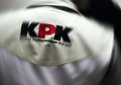 kpk_ott_di_kaltim_sejumlah_orang_diamankan