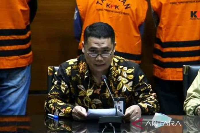 kpk_sebut_harun_masiku_ada_di_luar_negeri