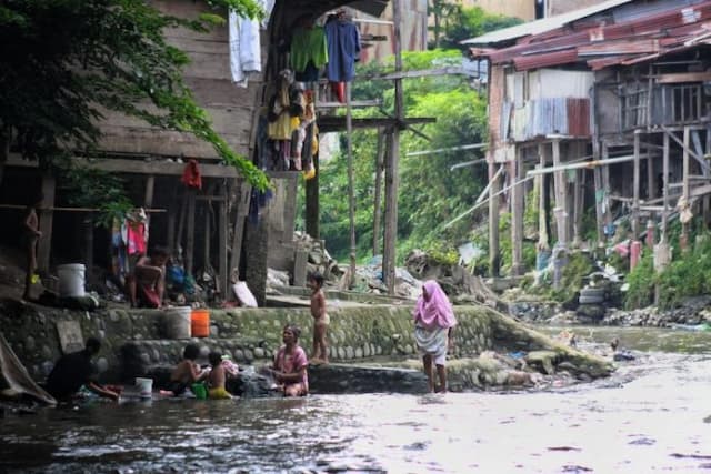 limbah_dan_sampah_masih_cemari_sungai_deli