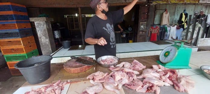 medan_ppkm_level_2_harga_daging_ayam_naik