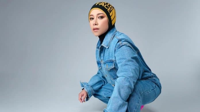 melly_goeslaw_bantah_jadi_orang_ketiga