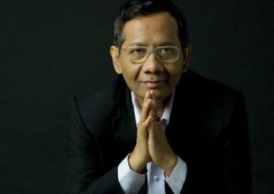 menteri_yasonna_laoly_digantikan_mahfud_md