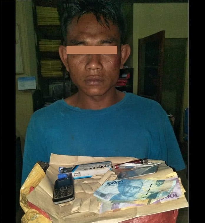 miliki_2_bal_ganja_ditangkap_polisi