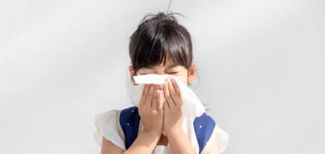 minum_es_bisa_sebabkan_anak_flu