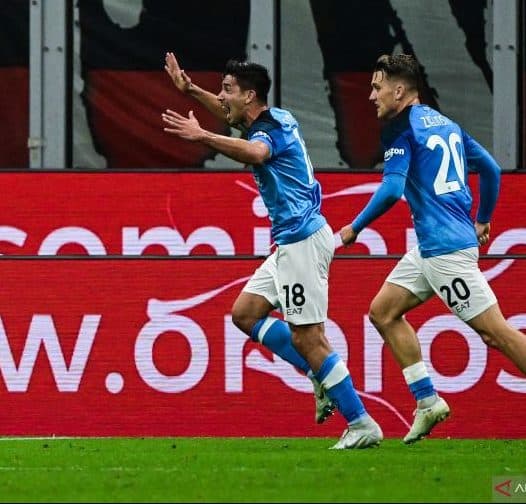 napoli_menang_2_1_di_kandang_ac_milan