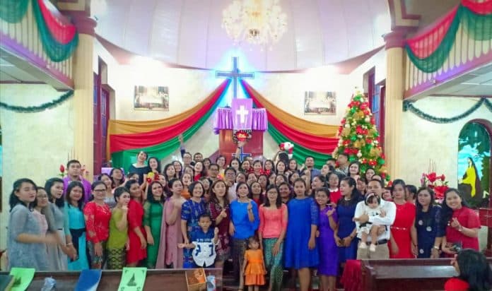 natal_membawa_semangat_di_rsu_tiara_siantar