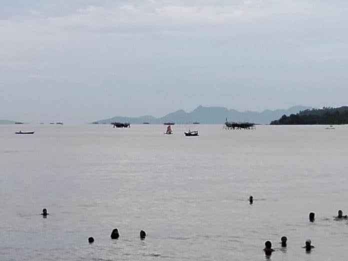pagi_cerah_di_pelabuhan_lama_sibolga
