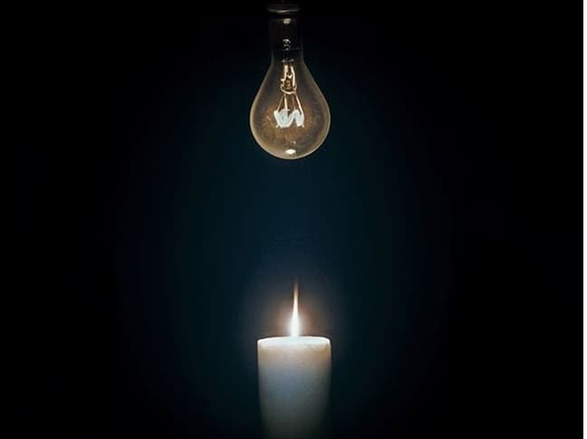 pemadaman_listrik_pln_ganggu_ekonomi_warga