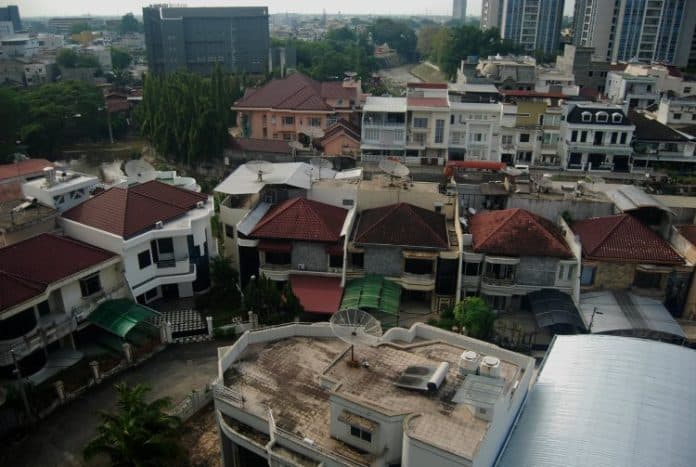 pemukiman_padat_penduduk_di_kota_medan