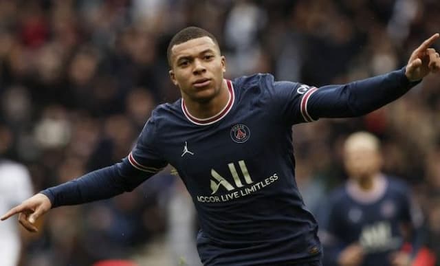 pochettino_berharap_mbappe_bertahan_di_psg