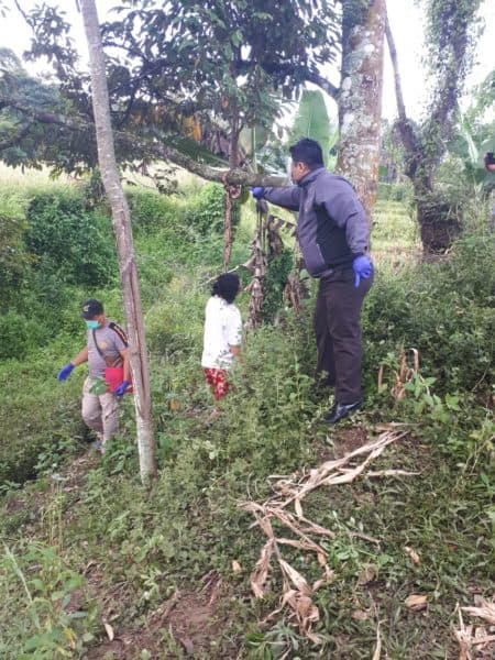polma_boru_naibaho_diduga_gantung_diri